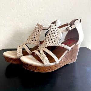 Jellypop white wedges, size 8 1/2 womens